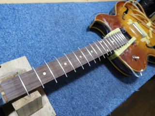 Gibson ES-125,フレット交換