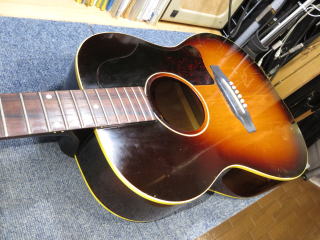 Gibson LG-1