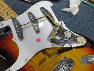 Fender Stratocaster、リペア、修理、配線