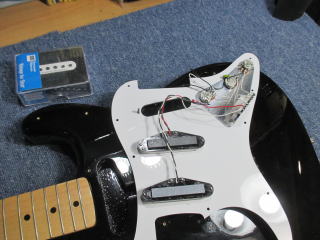 Fender Stratocaster、ナインス、リペア、修理、調整、東京、メンテナンス、ピックアップ交換