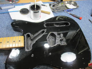 Fender Telecaster、ノイズ除去、導電塗料、ナインス、リペア、修理、調整、弦高、メンテナンス