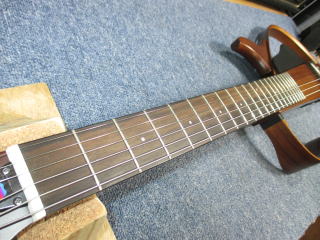 ヤマハサイレントギター、リペア、修理、調整、弦高、ナインス、東京